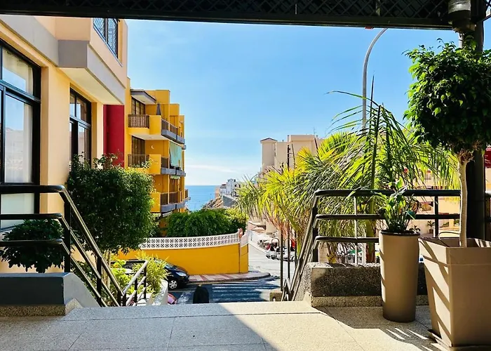 Sunset Apart, Large Terrace, Pool, Best Location!