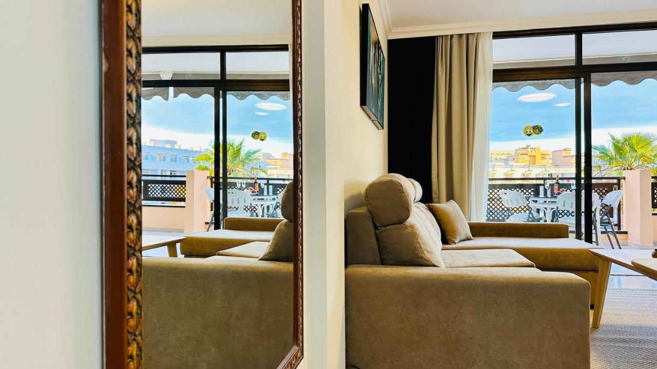 Apartment Sunset Apart, Large Terrace, Pool, Location! Puerto de Santiago (Tenerife)