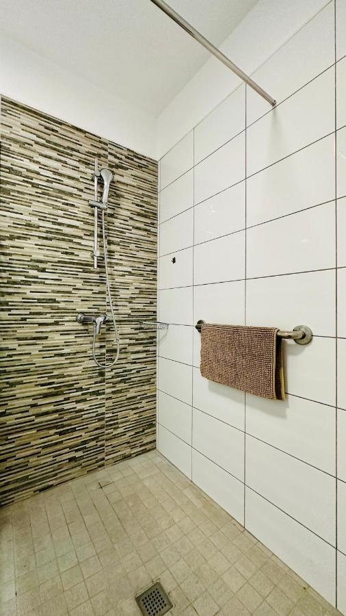 Apartment Sunset Apart, Large Terrace, Pool, Location!